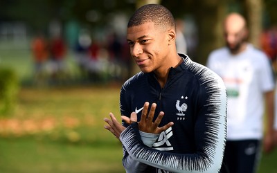 熊猫体育动态-加比马丁社交媒体晒训练视频